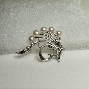 Mikimoto silver brooch